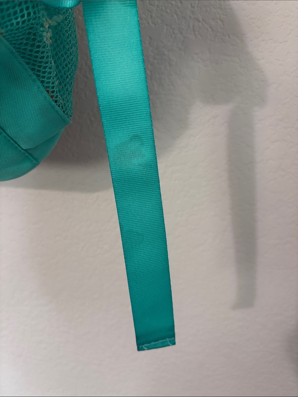 Little Mermaid Disney Store Backpack Iridescent - Picture 6 of 9